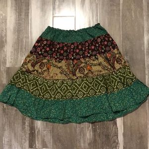 flowy patterned skirt 🍃✨